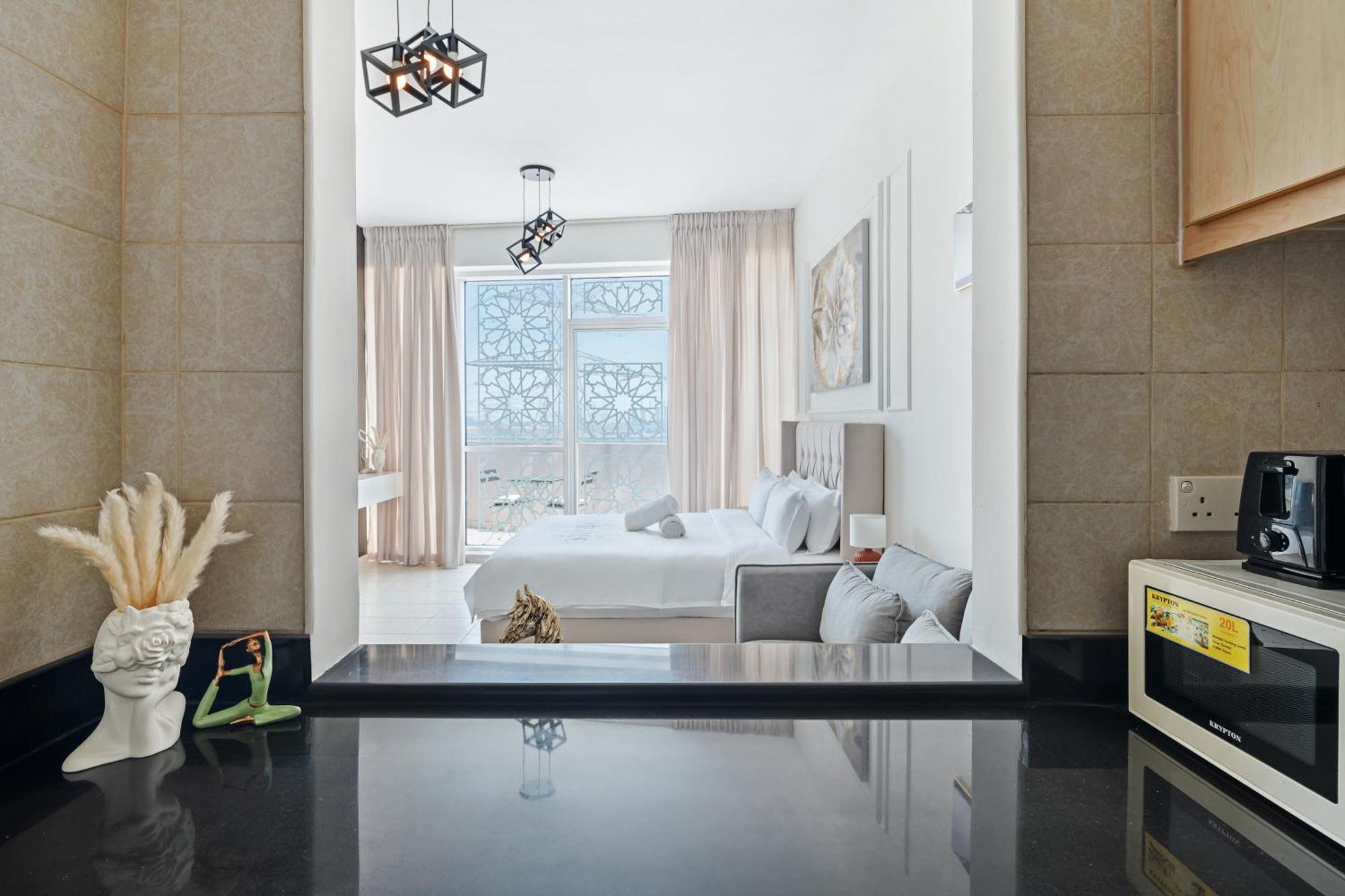 Cozy Close To Jbr And Marina *